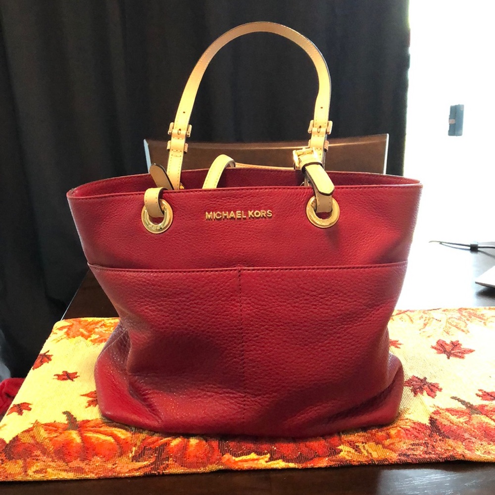 Micheal Kors Purse